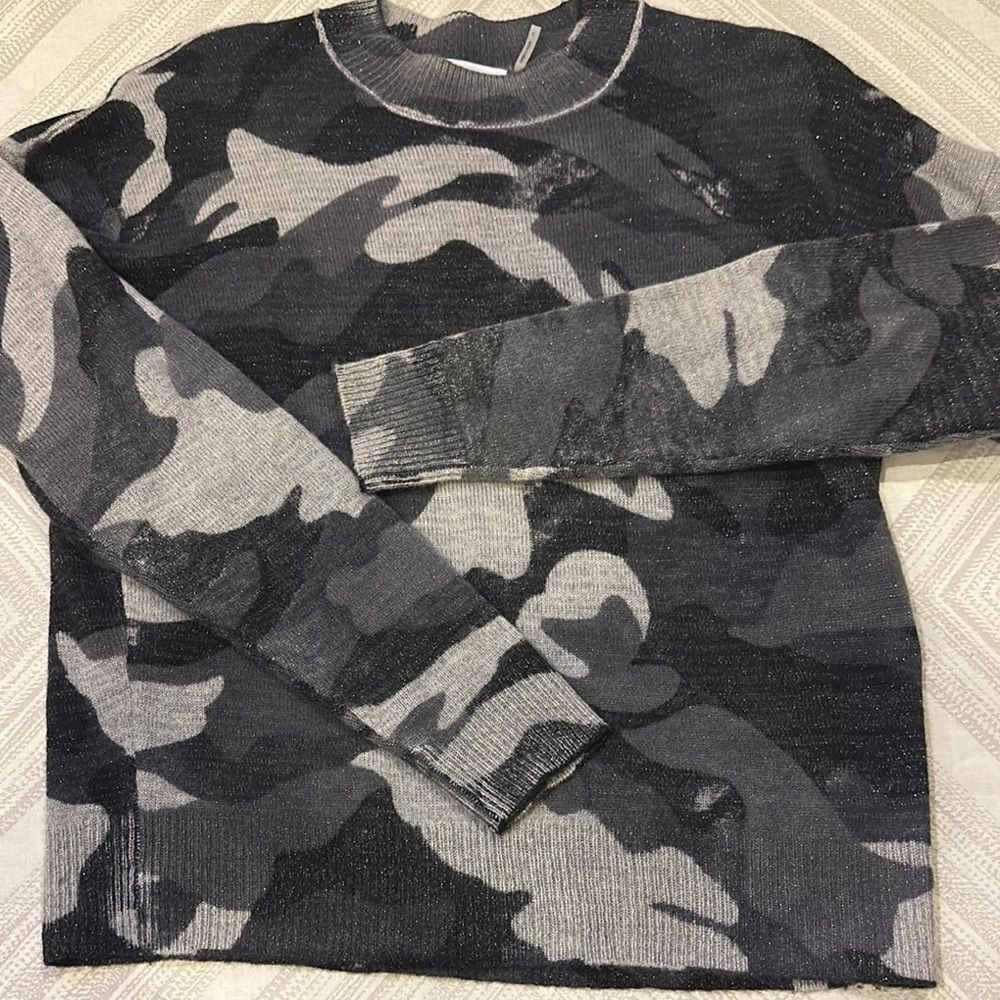 27 Miles Women's Gray & Metallic Camouflage Cashmere Sweater - Size S